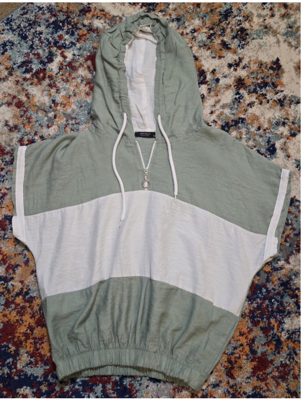 NWOT NEW NOCE Colorblock Half-Zip Hooded Top Sage Green White Size 44 US 12 L